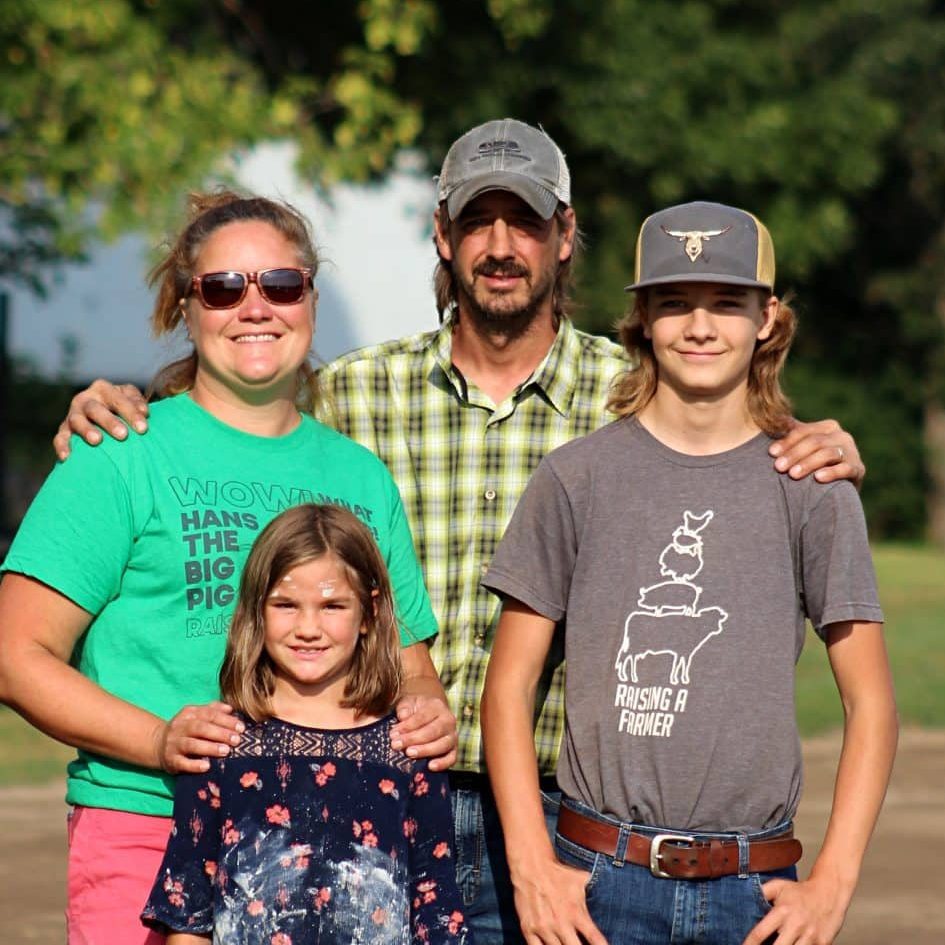 Brenda and Nate Rudolph family